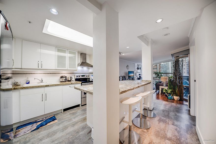 701 1050 Burrard Street