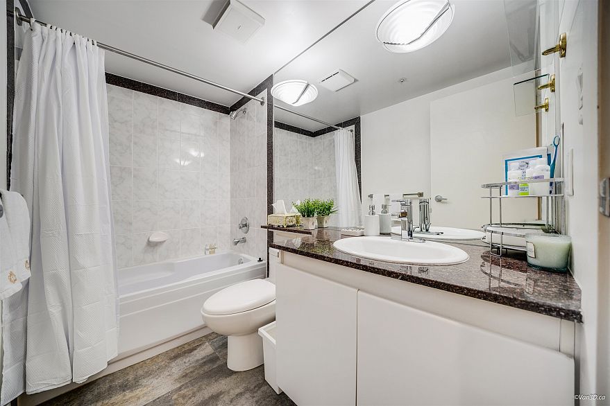 701 1050 Burrard Street