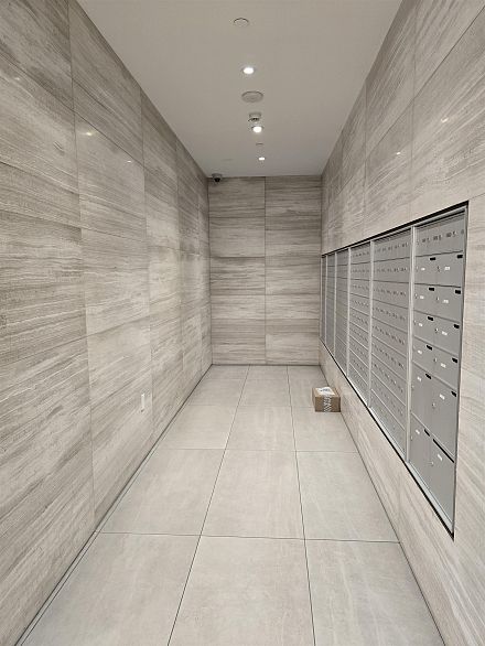 1401 5058 Joyce Street