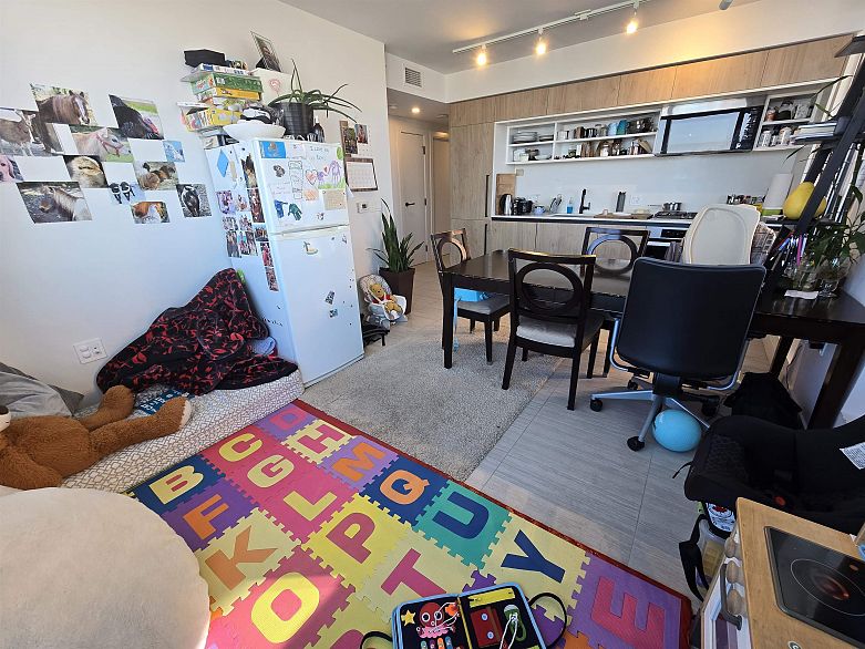 1401 5058 Joyce Street