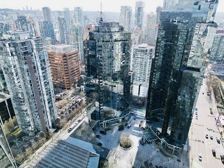 701 1050 Burrard Street