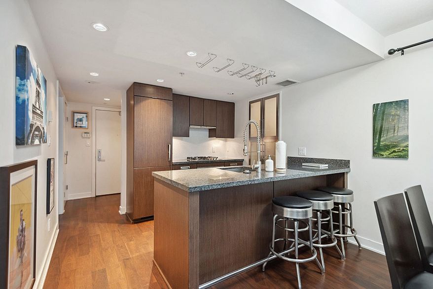 609 1055 RICHARDS STREET, Vancouver BC V6B 0C2