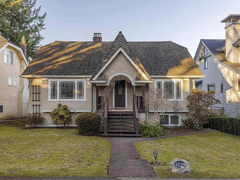 3229 24th Avenue, Vancouver BC V6L 1R8