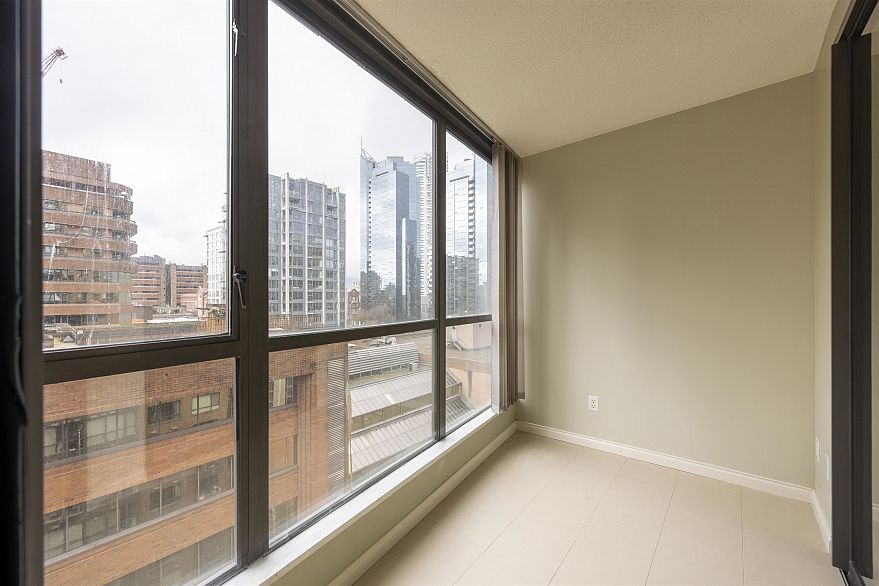 1509 1189 Howe Street