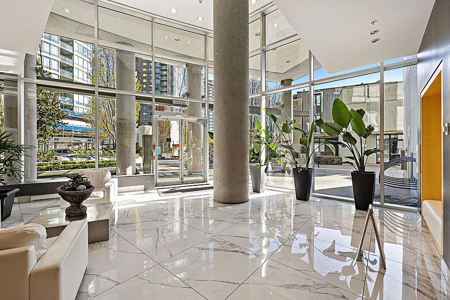 3603 1495 Richards Street