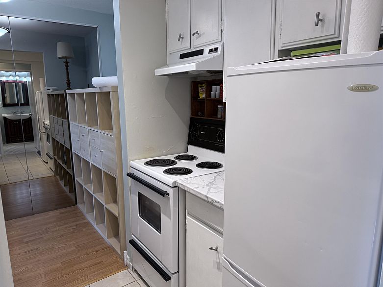 1808 1850 Comox Street