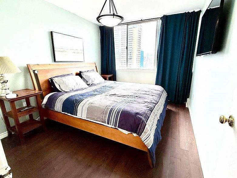 1808 1850 Comox Street