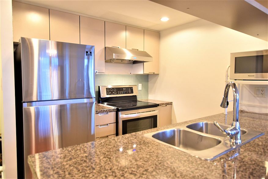 2010 1082 Seymour Street