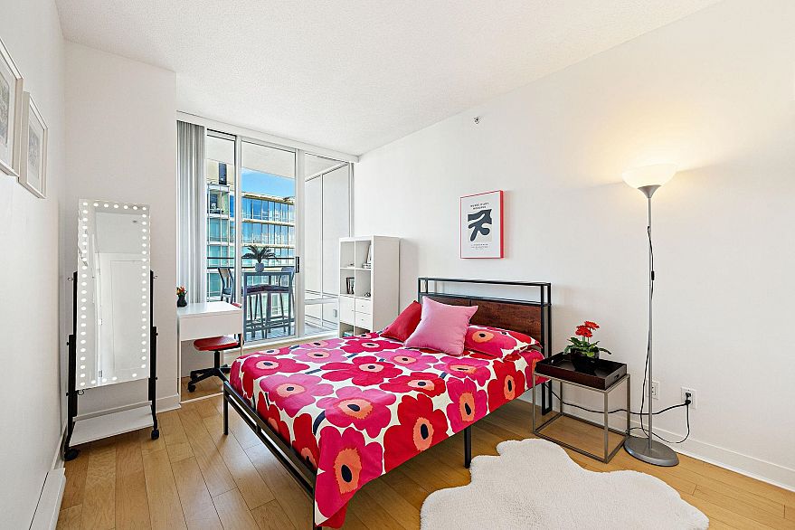 3603 1495 Richards Street