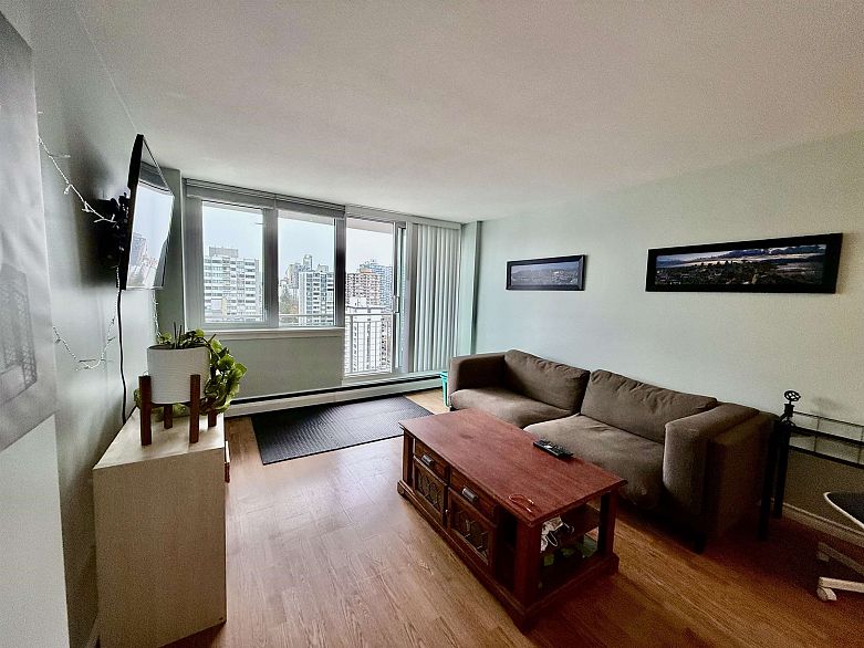 1808 1850 Comox Street