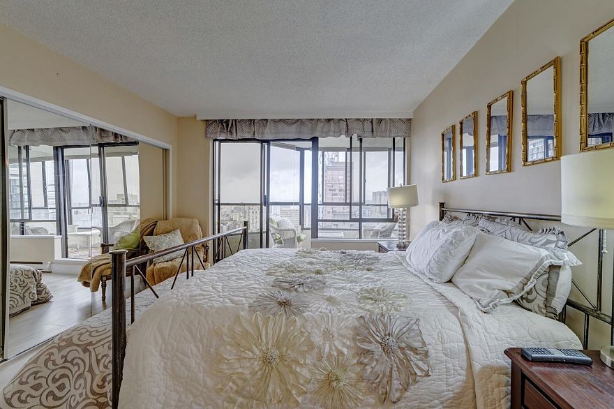 1904 738 Broughton Street