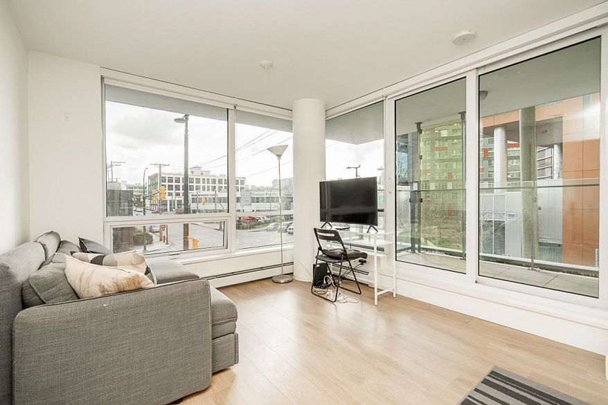 209 1788 Columbia Street