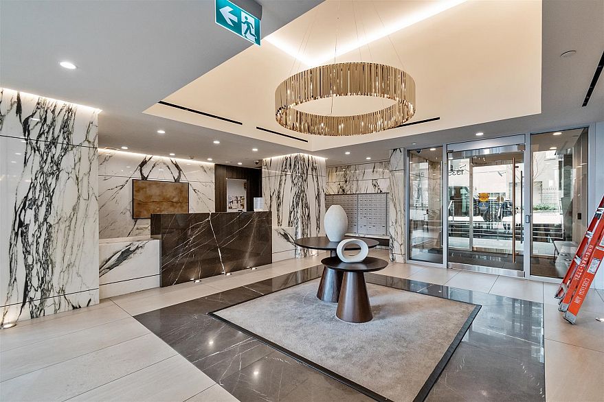 2501 1335 Howe Street