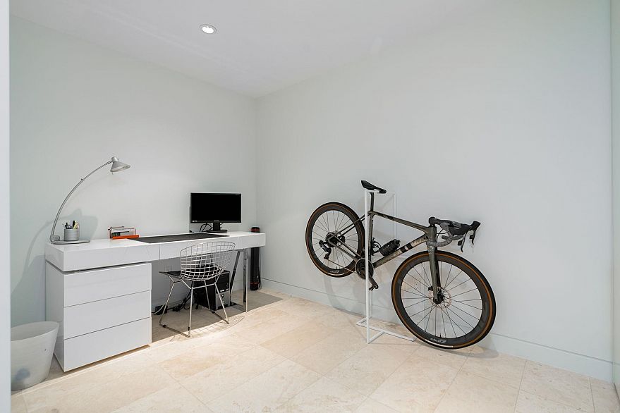 2401 838 W Hastings Street