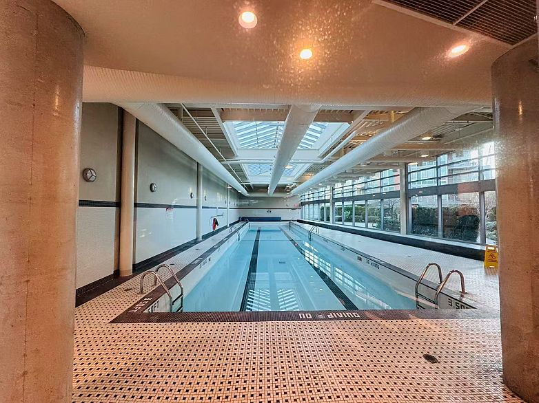 518 618 Abbott Street