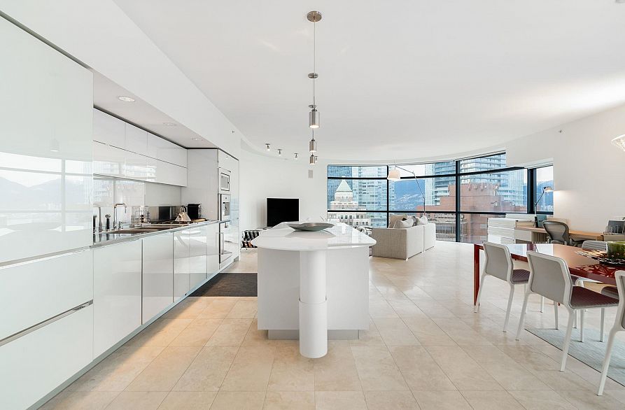 2401 838 W Hastings Street