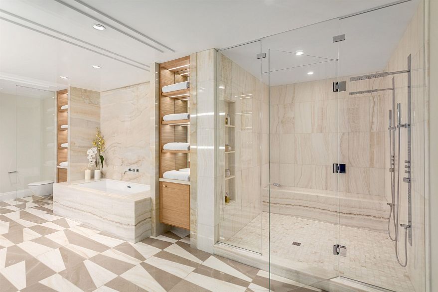 3101 277 Thurlow Street