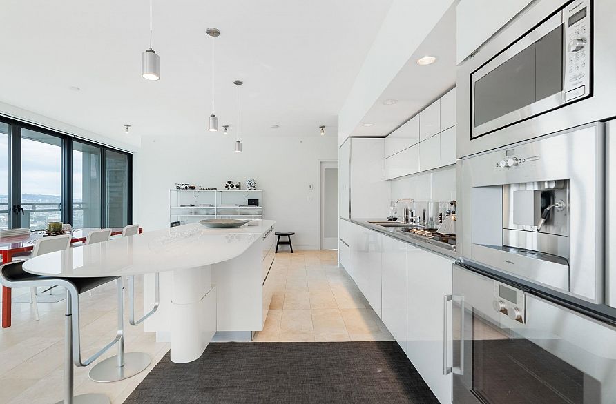 2401 838 W Hastings Street