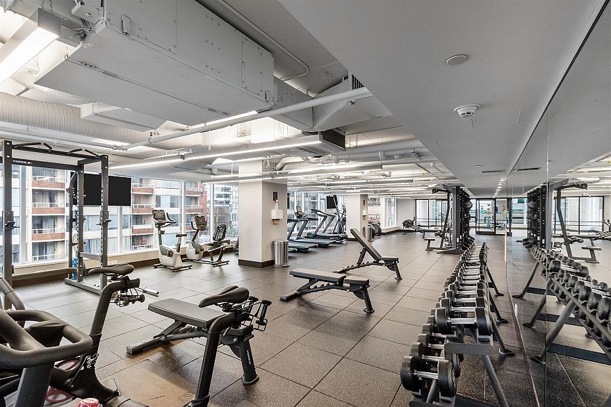 2501 1335 Howe Street