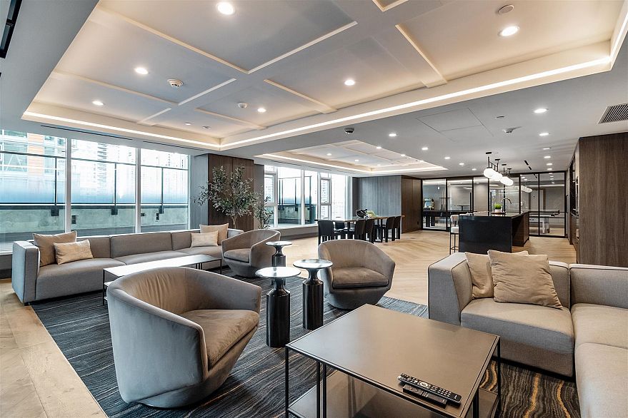 2501 1335 Howe Street