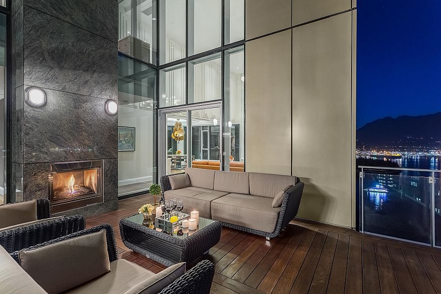 3101 277 Thurlow Street