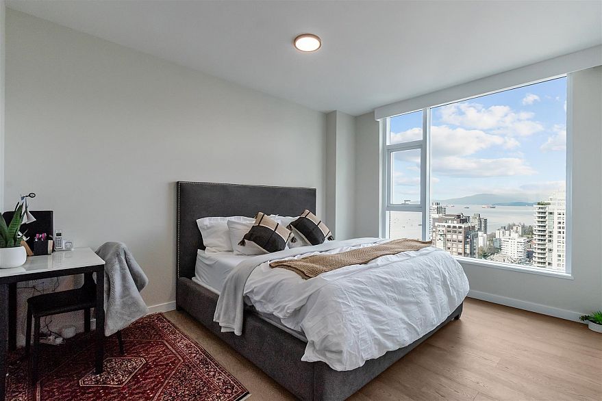 2501 1335 Howe Street