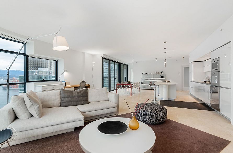 2401 838 W Hastings Street