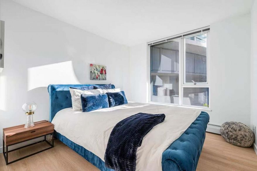 518 618 Abbott Street