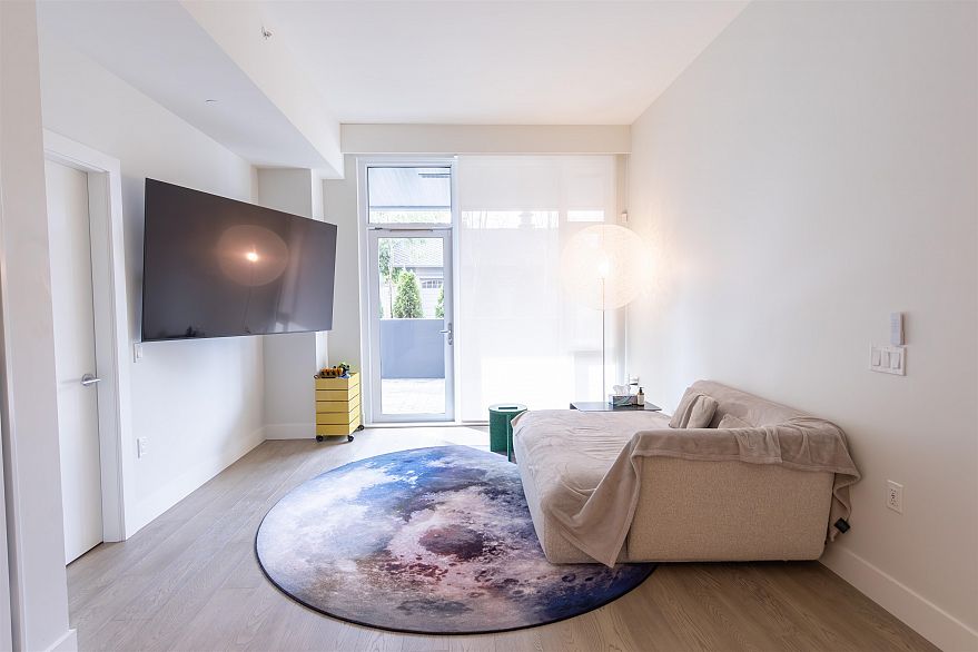 101 3636 W 39th Avenue