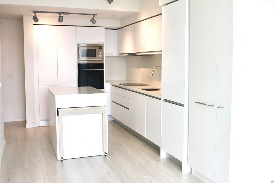 1014 180 E 2nd Avenue