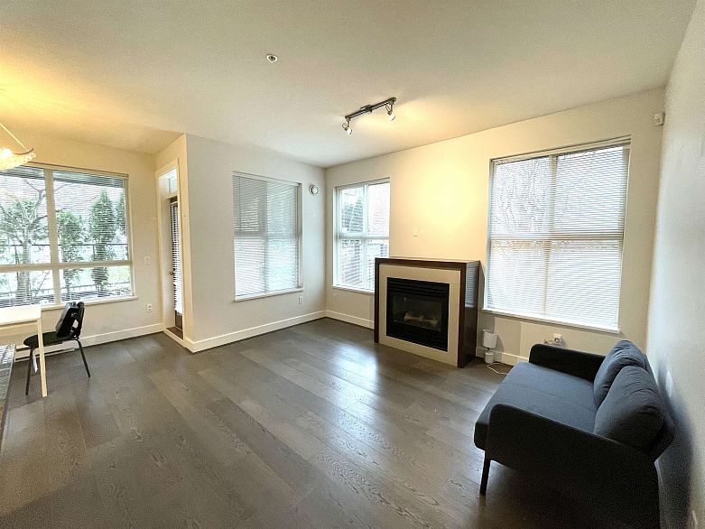 106 5928 Birney Avenue