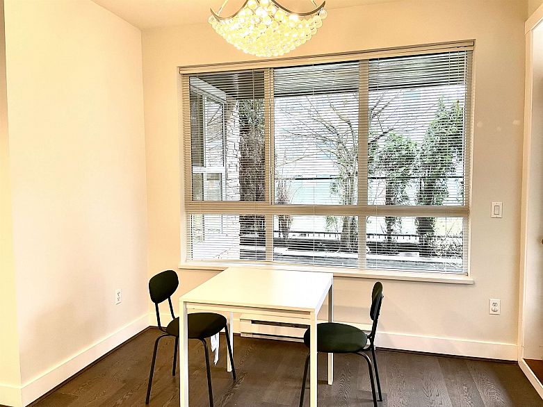 106 5928 Birney Avenue