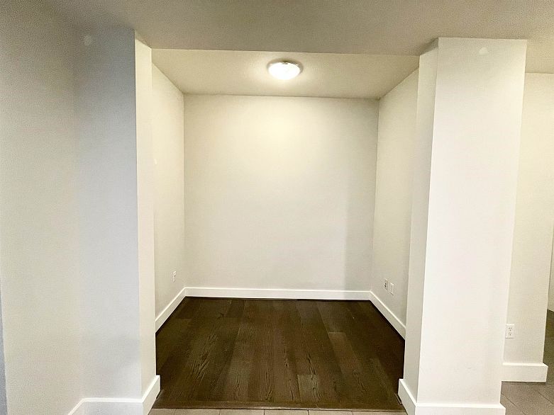 106 5928 Birney Avenue