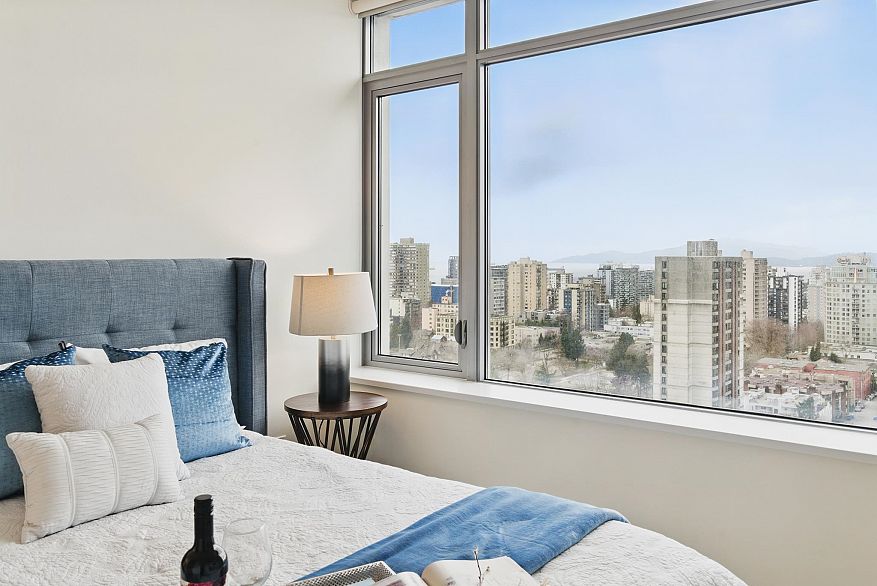 2306 1028 Barclay Street