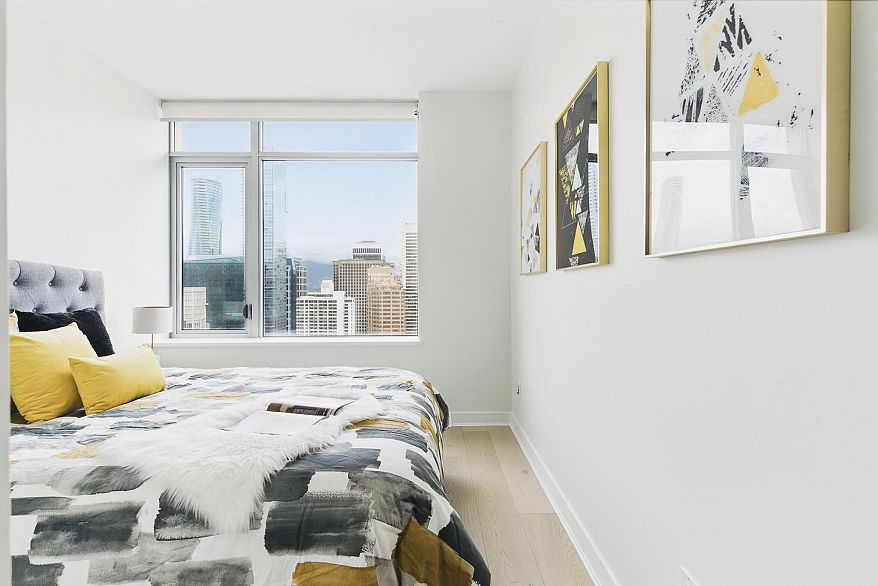 2306 1028 Barclay Street