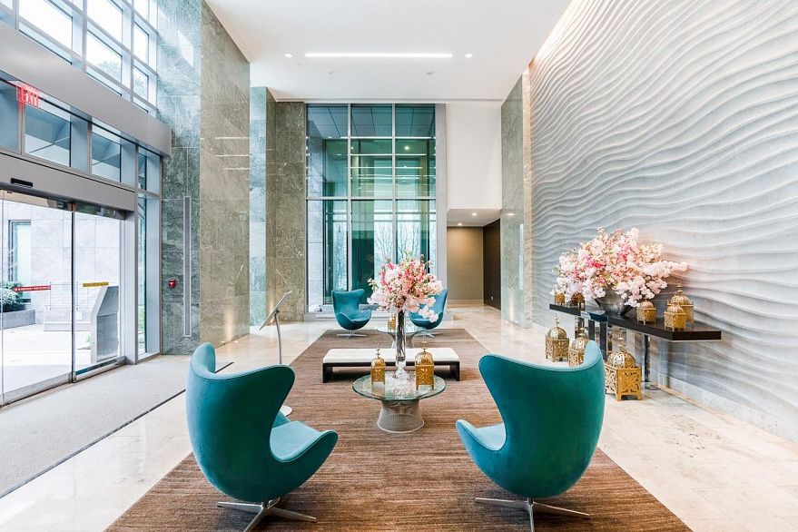 1601 277 Thurlow Street