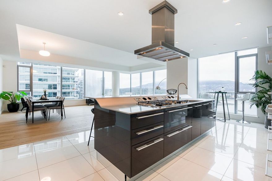 1601 277 Thurlow Street