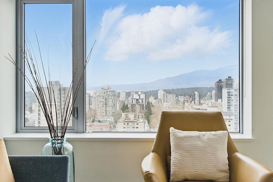 2306 1028 Barclay Street