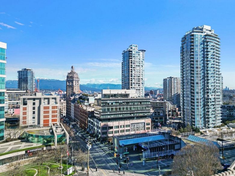 806 518 Beatty Street