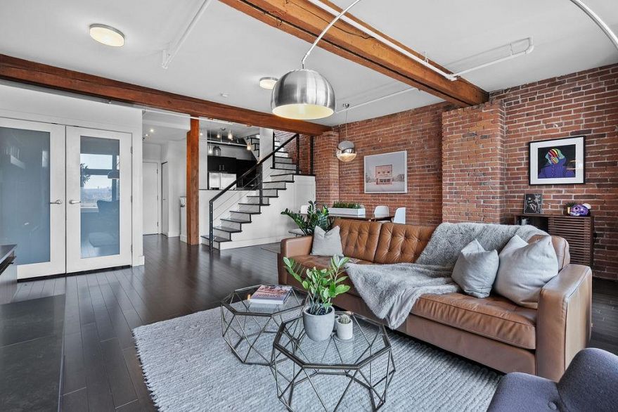 806 518 Beatty Street