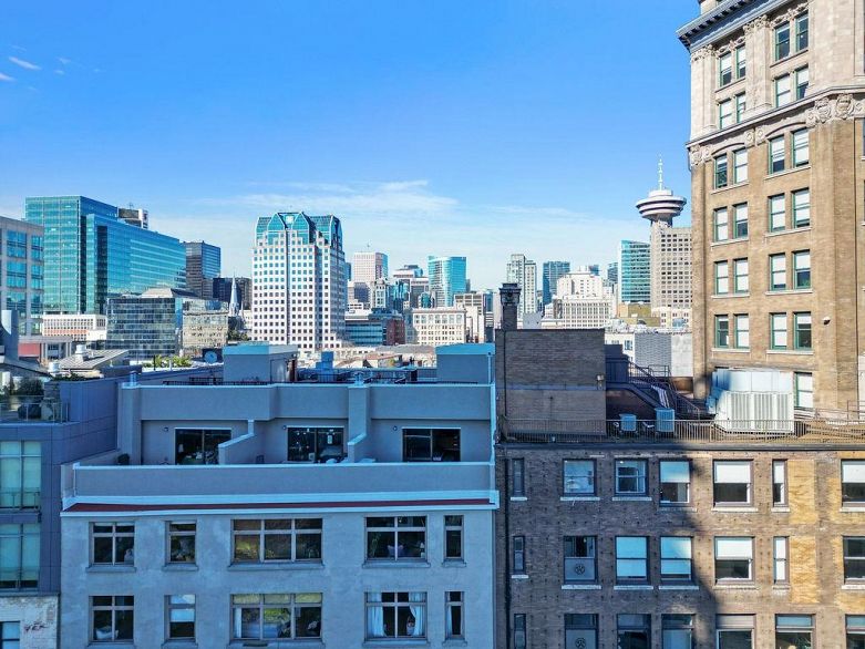 806 518 Beatty Street