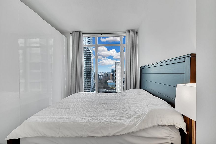 1904 1616 Bayshore Drive