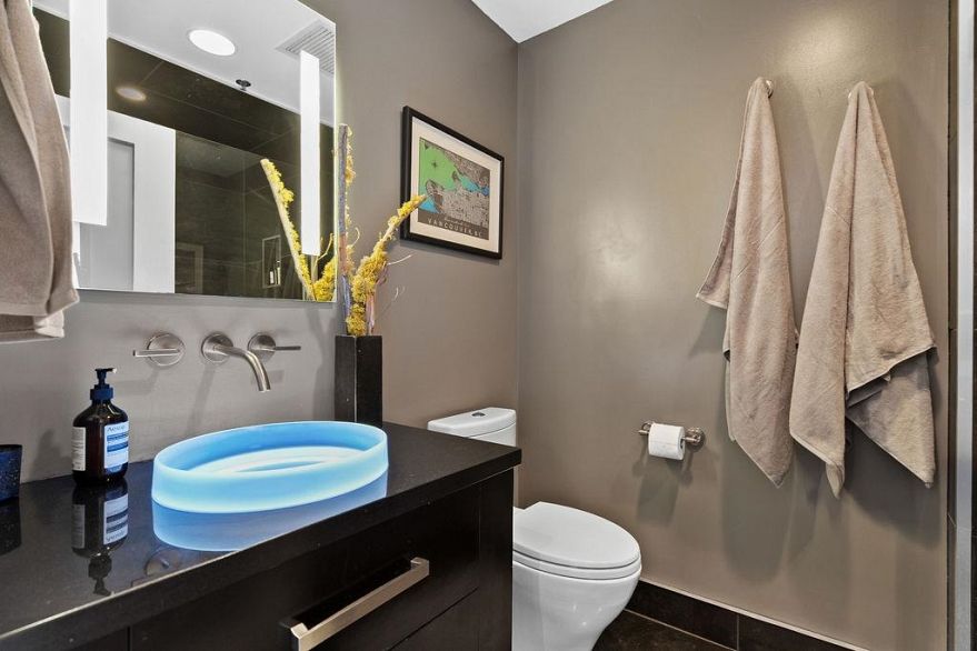 806 518 Beatty Street