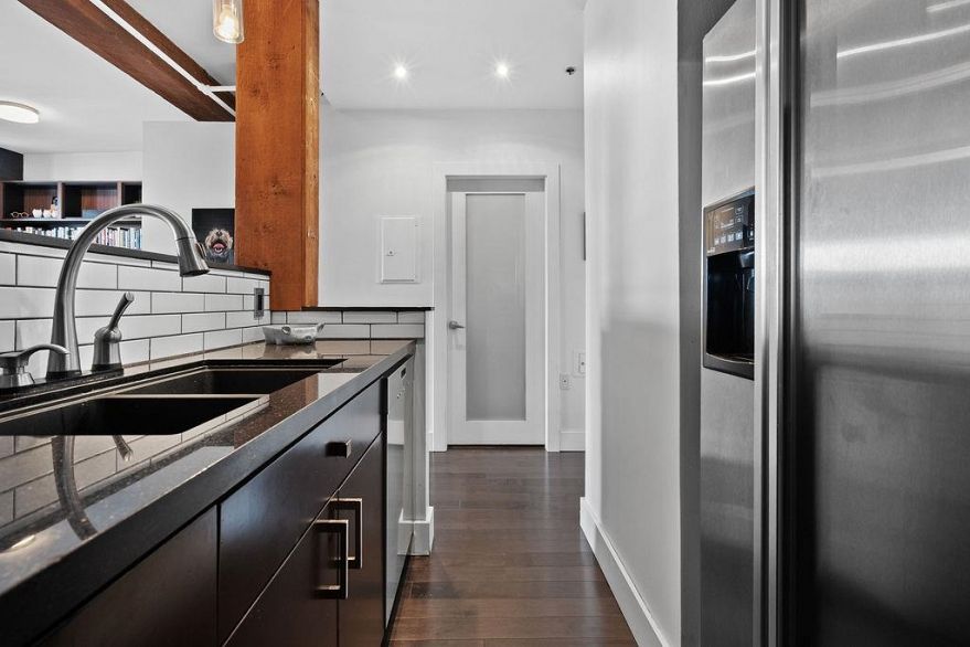 806 518 Beatty Street