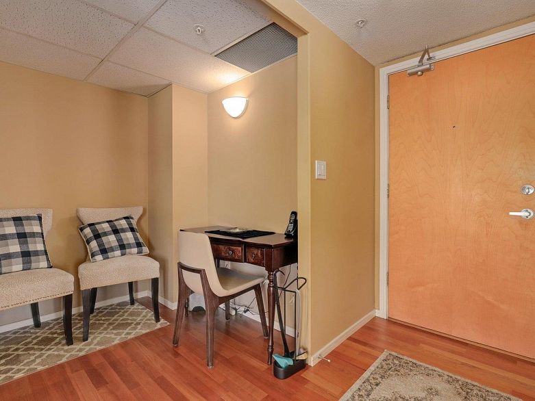 2406 1723 Alberni Street