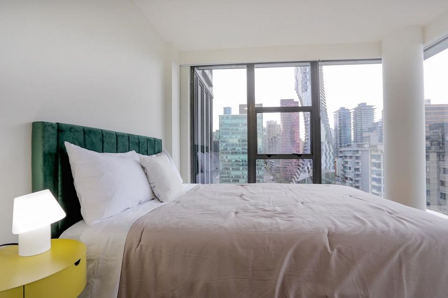 1701 1723 Alberni Street