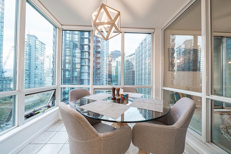 903 1166 Melville Street