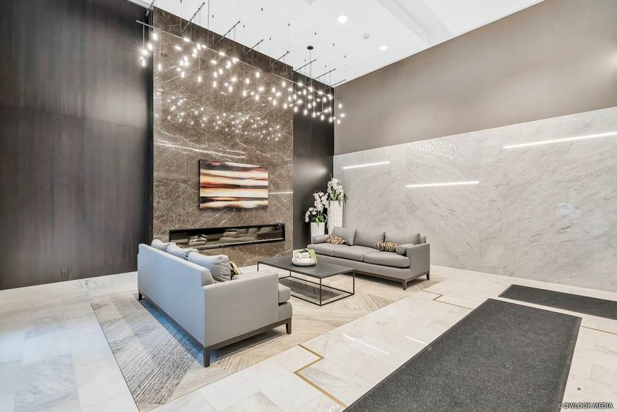 1108 3487 Binning Road