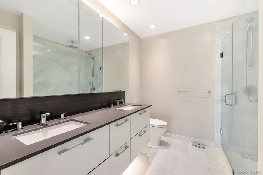 1108 3487 Binning Road