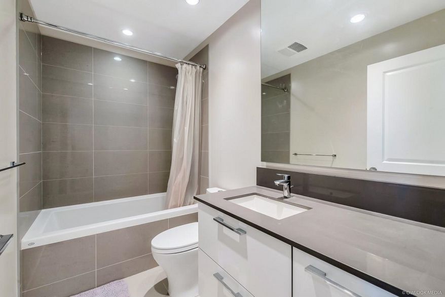 1108 3487 Binning Road